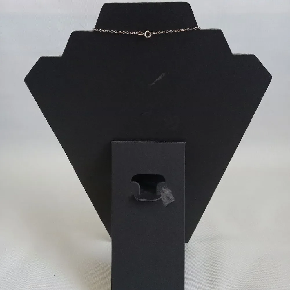 Round Etched Windmill Pendant Single Strand Gold Tone Chain Lightweight Necklace